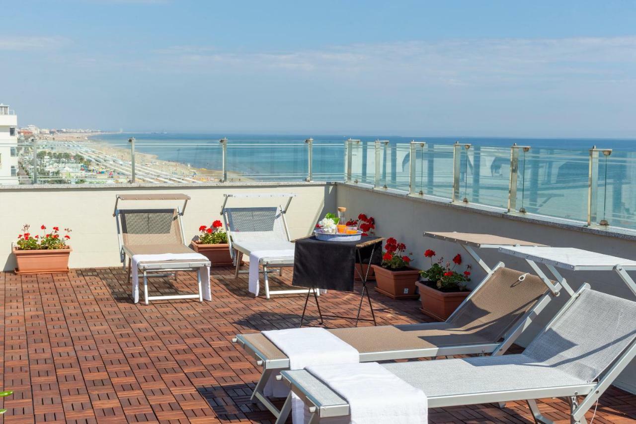 Little Hotel Riccione Luaran gambar